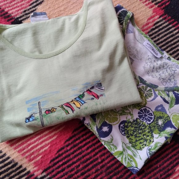 2 Tops for better price - Picture 1 of 3